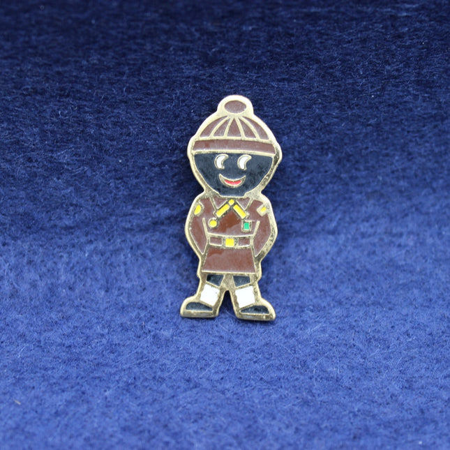 1990s robertsons brownie golly acrylic badge