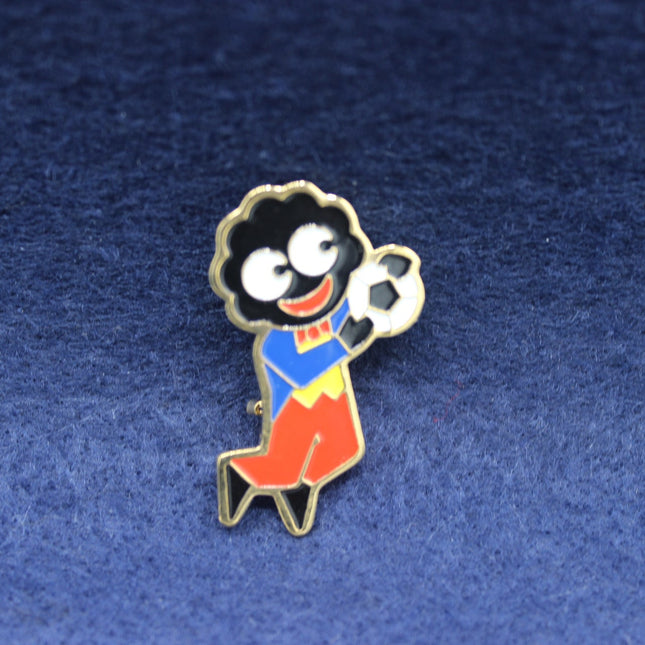 1998 Robertson’s Golly Footballer Badge