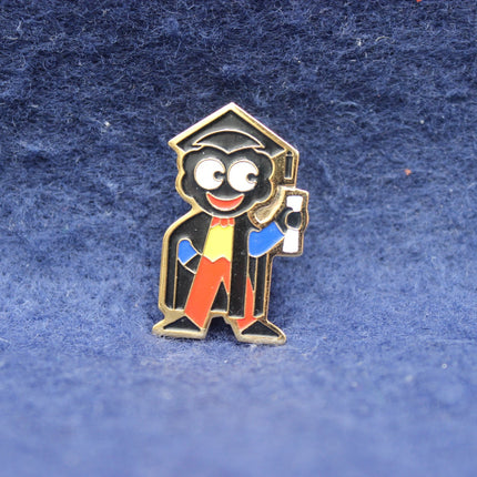 1999 Robertson’s Golly Graduate Badge