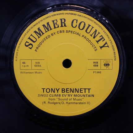Record label with 'Summer County' and 'Tony Bennett' text on a yellow background