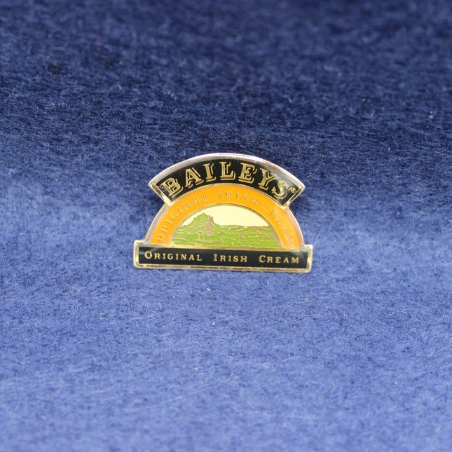 Baileys Original Irish Cream Badge – Vintage Spirits Advertising Collectible