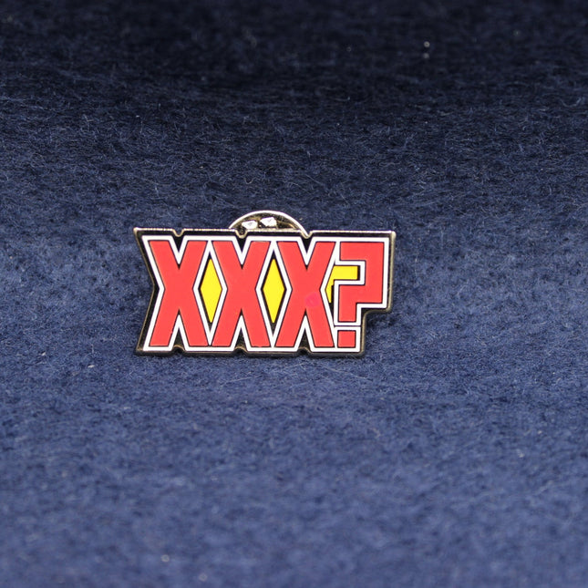 Castlemaine XXXX Lager Badge – Vintage Brewery Item