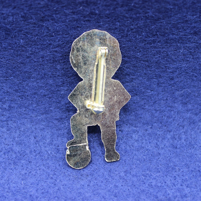 Robertson’s Golly Footballer Badge with no backstamp