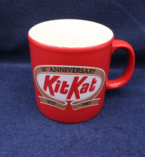 KitKat 50th anniversary mug on a dark blue background
