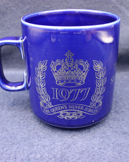 Vintage 1977 Queen Elizabeth Silver Jubilee Collectors Mug