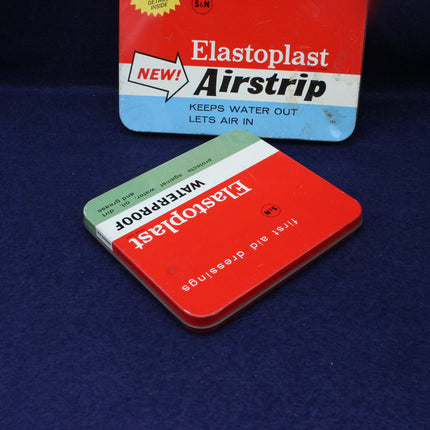 Elastoplast Airstrip packaging on a dark blue background