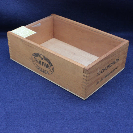 Bolivar Habana stamp on cigar box