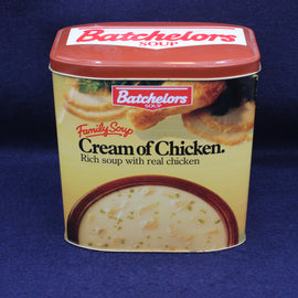 Batchelors soup tin with Cream of Chicken in brown text