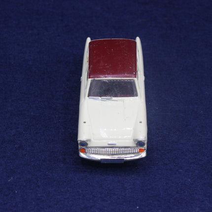 Vanguards White / Maroon Ford Anglia Die-Cast Model Car VA1002