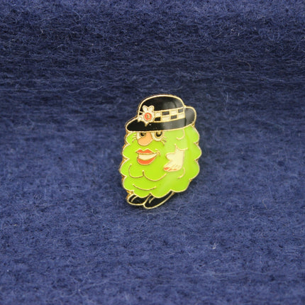Kent Hop Cops WPC Pin – Vintage Charity Badge