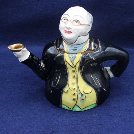 “Mr Pickwick Proposes a Toast” Character Teapot 