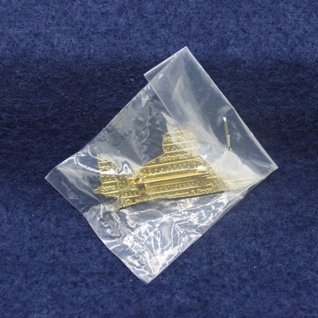 Robertson’s 1994 Golly Pilot Badge — Backstamped