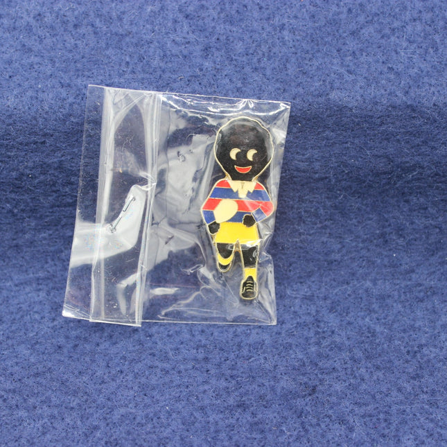 Robertson’s 1994 Rugby Player Golly Badge — Backstamped, Factory Sealed