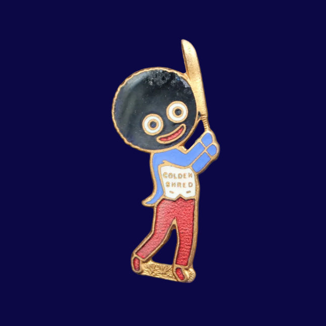 Robertson’s Golly Cricketer Badge – 1950s H.W. Miller Birmingham