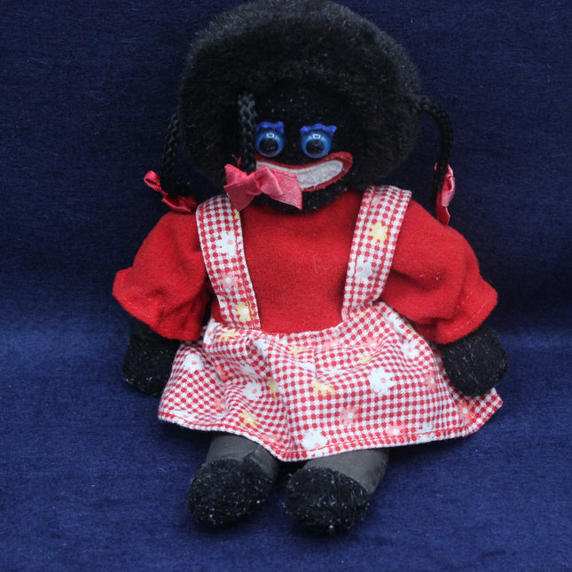 Vintage 21cm handmade Golly cloth doll with pinafore outfit, stitched features and classic mid‑century charm. A lovely collectable display piece.
