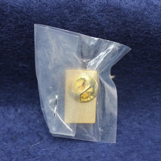 Vintage Deans Bears Collectors Club Badge