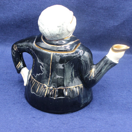 “Mr Pickwick Proposes a Toast” Character Teapot 