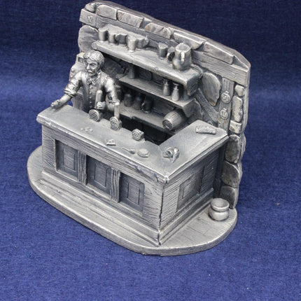 Vintage Tudor Mint Publican 6023 pewter figurine with fine detailing and classic tavern character. A sought‑after collectable for Tudor Mint and fantasy pewter fans.
