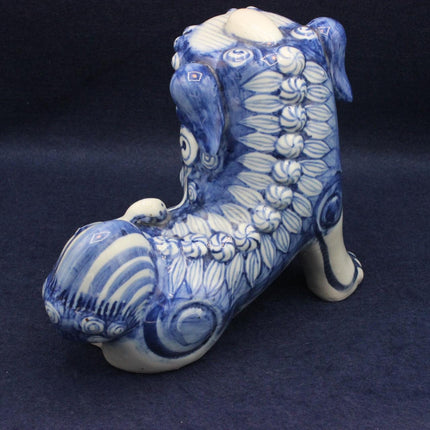 Blue & White Ceramic Foo Dogs – Traditional Chinese Guardian Lions (Pair)