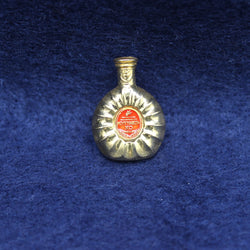 Rémy Martin XO Special Cognac Pin Badge – Vintage Bottle‑Shaped Design